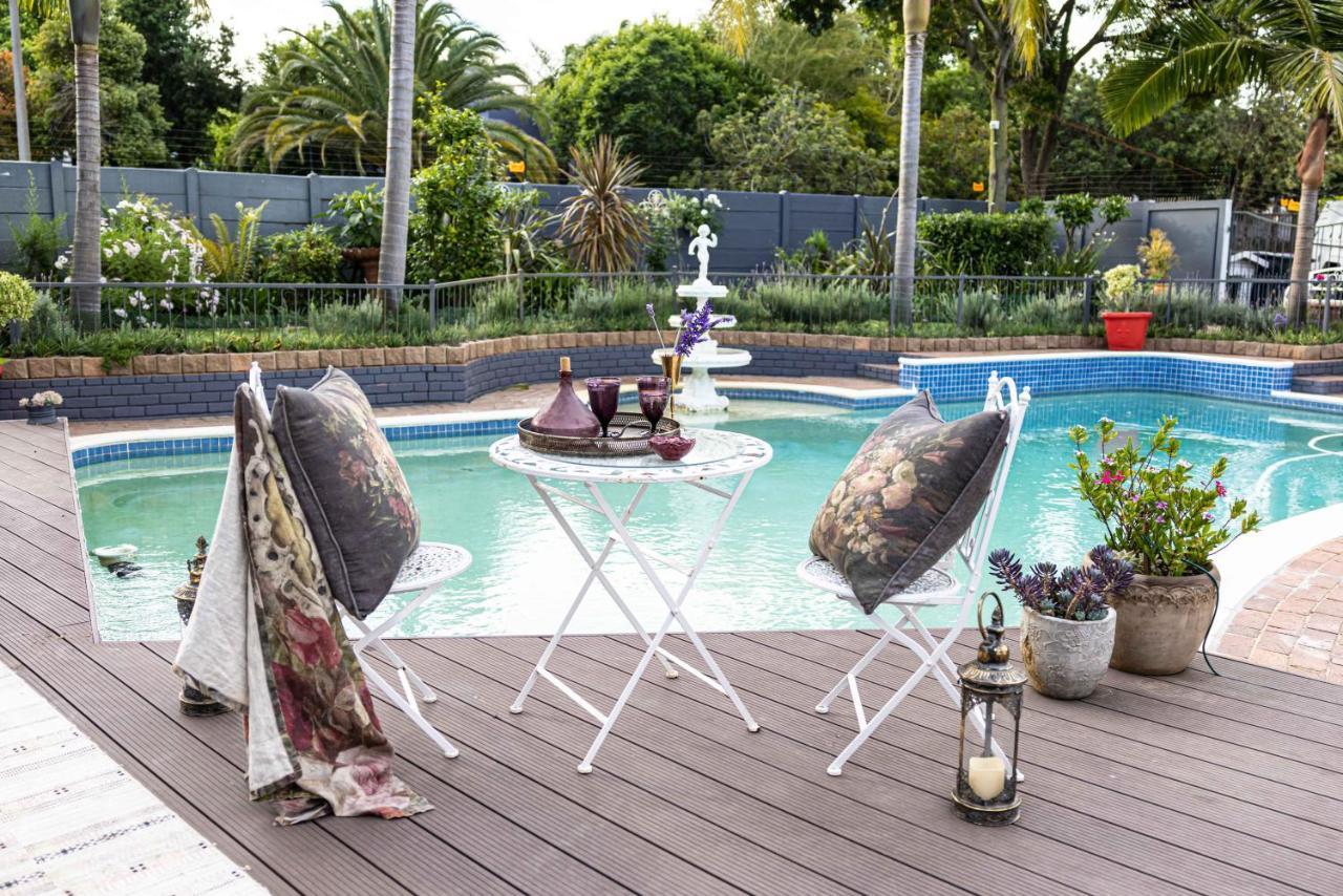 Cape Pillars Boutique Hotel Durbanville Exterior photo