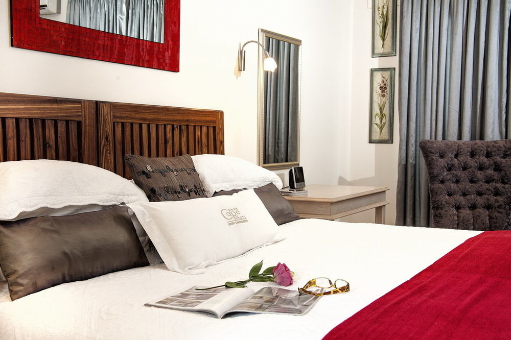 Cape Pillars Boutique Hotel Durbanville Exterior photo